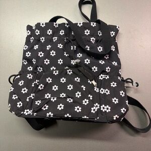 Art Class Retro Floral Drawstring
Backpack Daisy Pattern